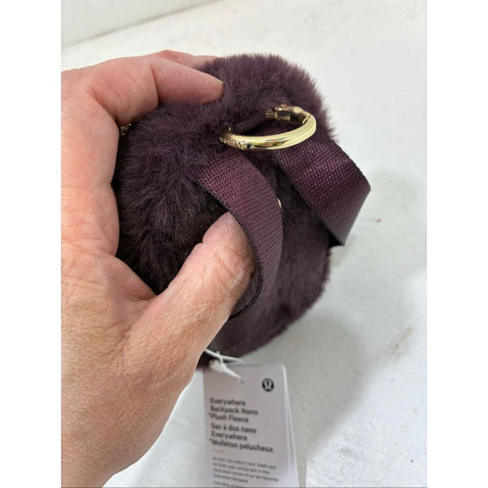 Lululemon NWT Everywhere Backpack Nano Plush Fleece in Black Plum/Gold One Size - Picture 2 of 8